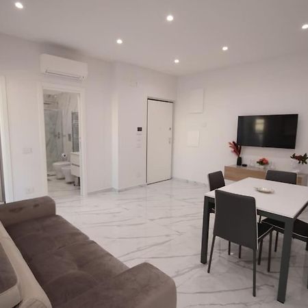Chiaia Arcoleo House - Anita Apartment Наполи Екстериор снимка