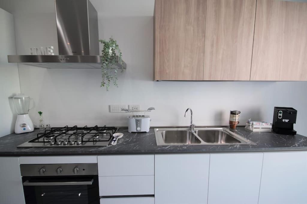 Chiaia Arcoleo House - Anita Apartment Наполи Екстериор снимка